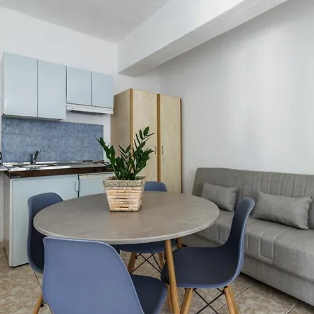 Aelia ستافيلوس